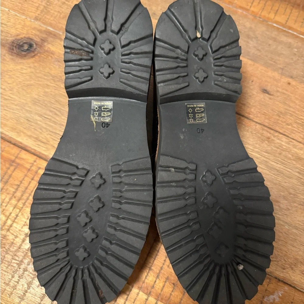 Lug sole loafers - Picture 4 of 4